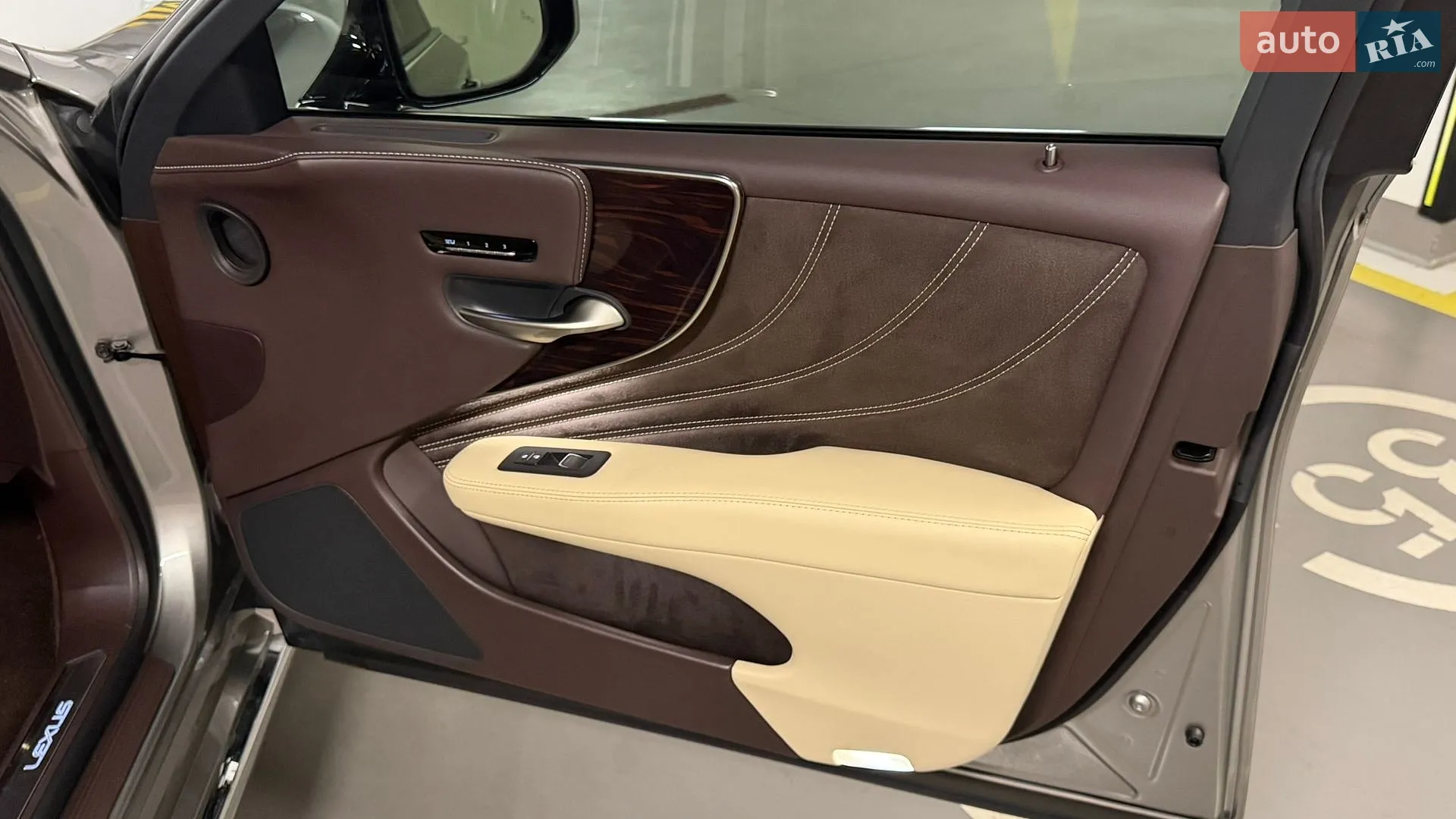2020 Lexus LS - мініатюра 12