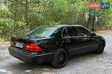Седан Lexus LS 2003 в Бучі