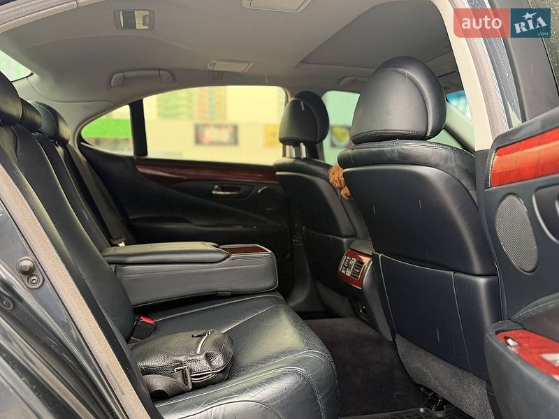 Седан Lexus LS 2011 в Одесі фото 23 Седан Lexus LS 2011 в Одесі