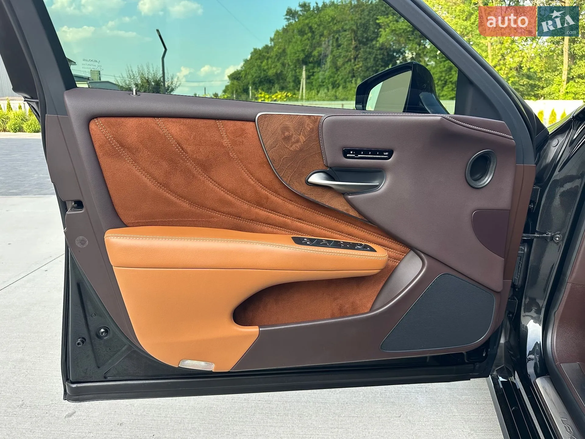 2018 Lexus LS - мініатюра 25