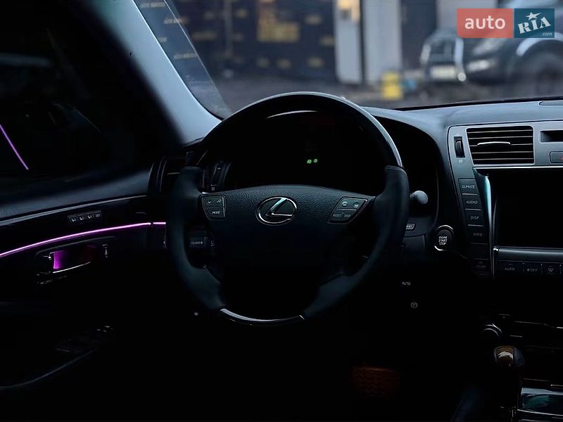Седан Lexus LS 2007 в Киеве