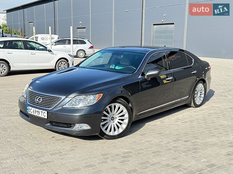 Lexus LS, photos from the listing