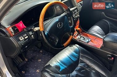 Седан Lexus LS 2003 в Киеве