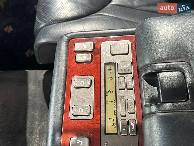 Седан Lexus LS 2003 в Киеве