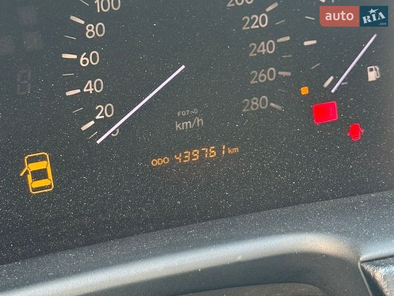 Седан Lexus LS 2003 в Киеве