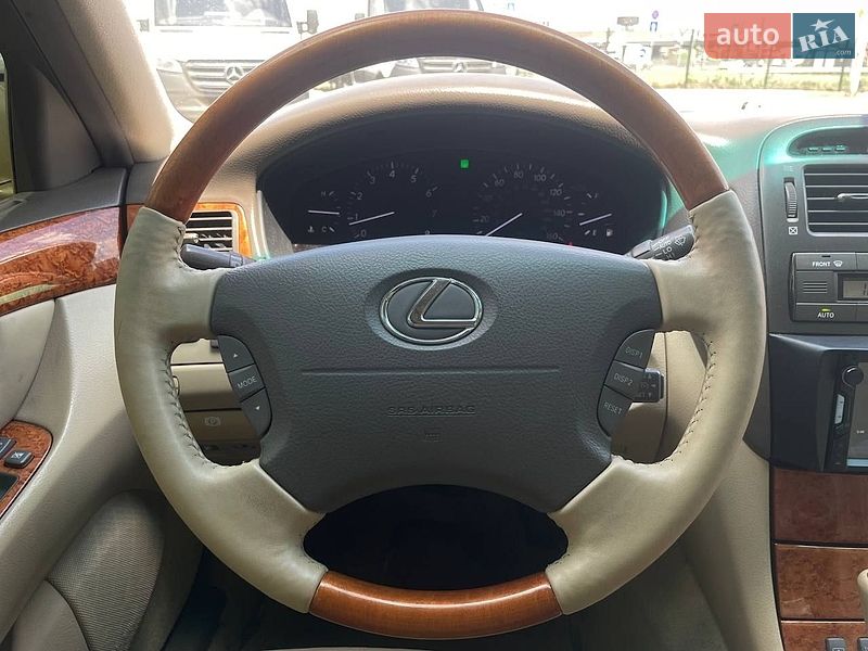 Седан Lexus LS 2005 в Києві