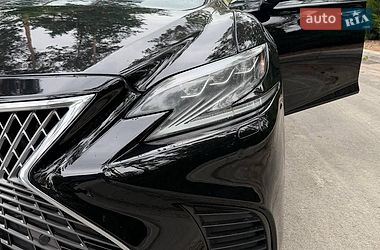 Седан Lexus LS 2018 в Киеве