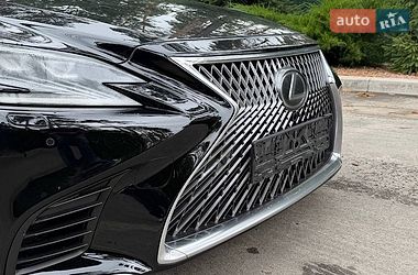 Седан Lexus LS 2018 в Киеве