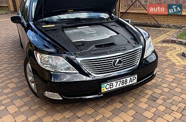 Седан Lexus LS 2008 в Киеве