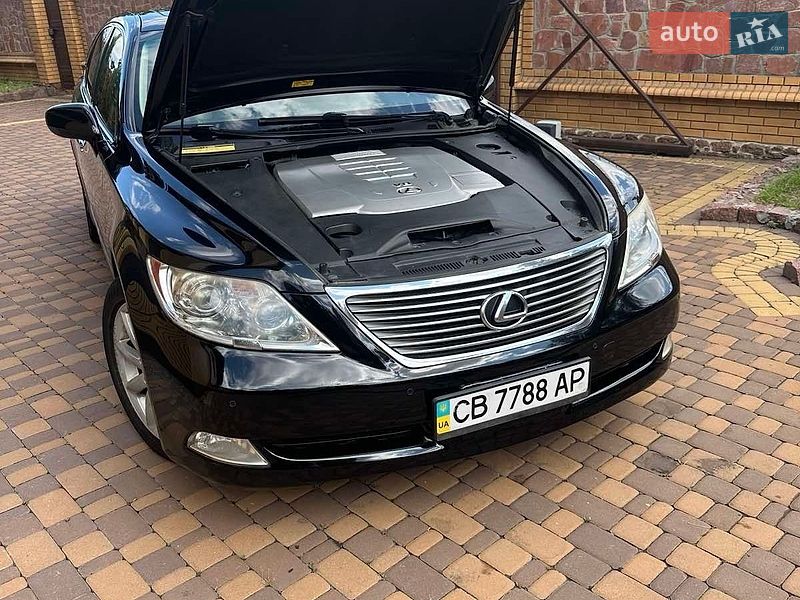 Седан Lexus LS 2008 в Киеве
