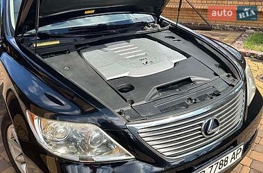 Седан Lexus LS 2008 в Киеве