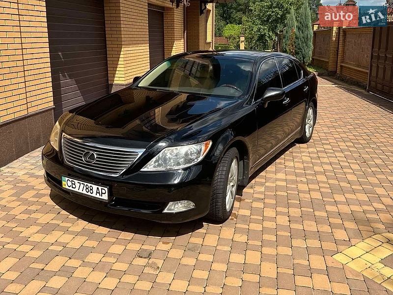 Седан Lexus LS 2008 в Киеве