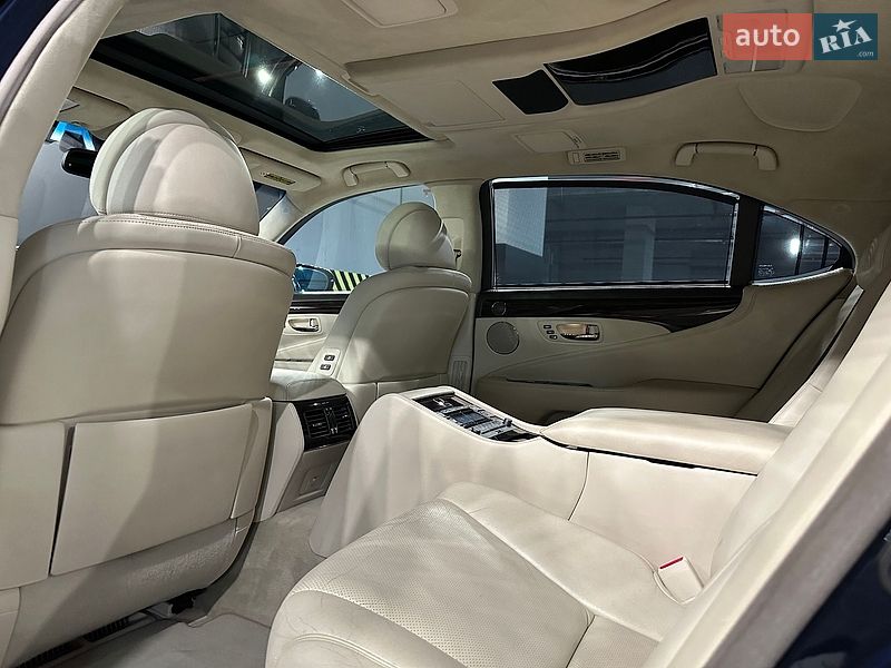 Седан Lexus LS 2006 в Одессе