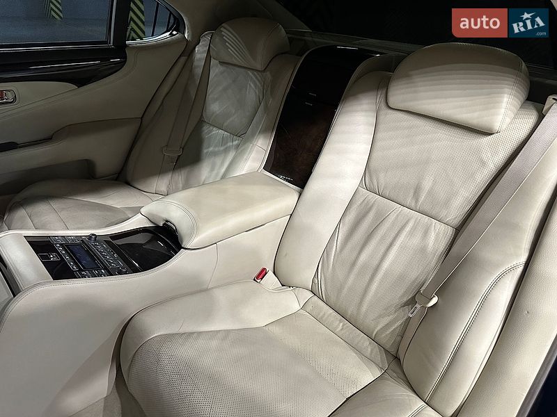 Седан Lexus LS 2006 в Одессе