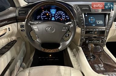Седан Lexus LS 2006 в Одессе