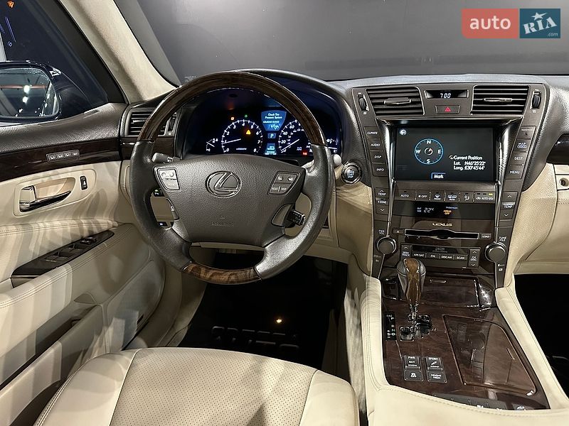 Седан Lexus LS 2006 в Одессе