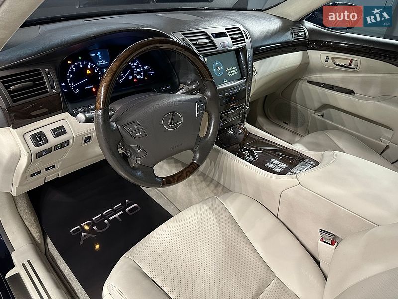 Седан Lexus LS 2006 в Одессе
