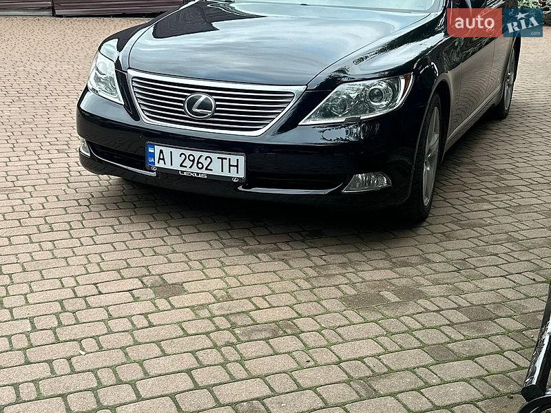 2008 Lexus LS, VIN JTHGL46F685030996:plate — zdjęcie 1 (autoria)