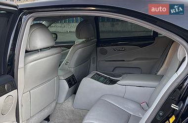 Седан Lexus LS 2007 в Киеве