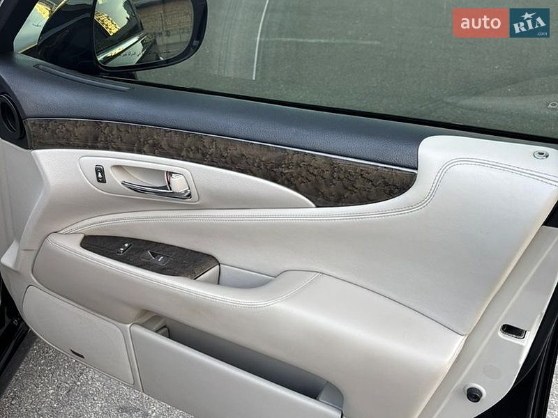 Седан Lexus LS 2007 в Киеве