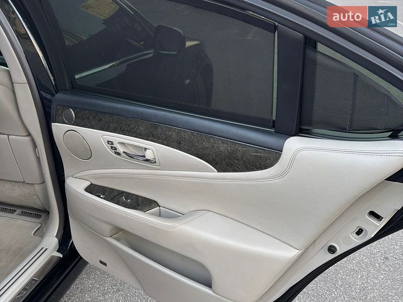 Седан Lexus LS 2007 в Киеве