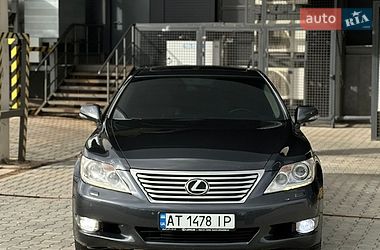 Седан Lexus LS 2010 в Ивано-Франковске