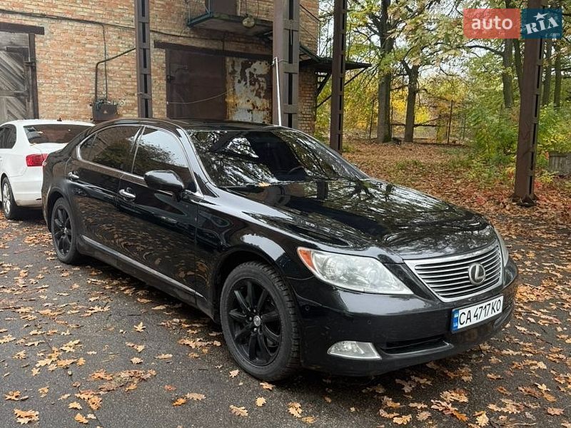 Седан Lexus LS 2007 в Умани
