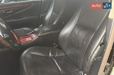 Седан Lexus LS 2007 в Умани