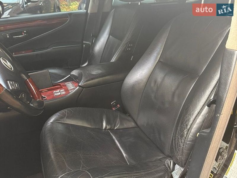 Седан Lexus LS 2007 в Умани