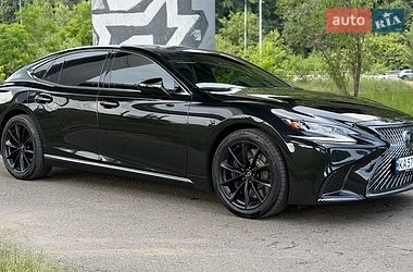 Седан Lexus LS 2018 в Киеве