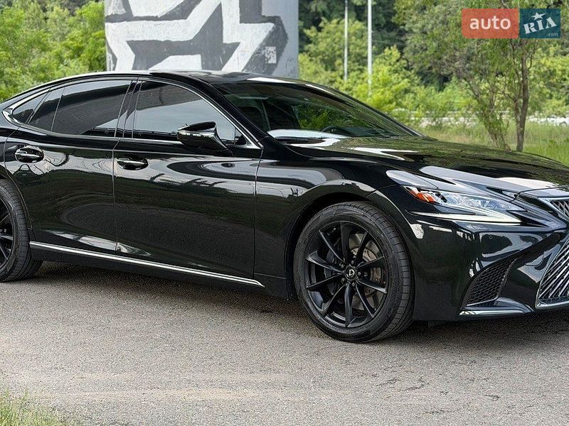Седан Lexus LS 2018 в Киеве