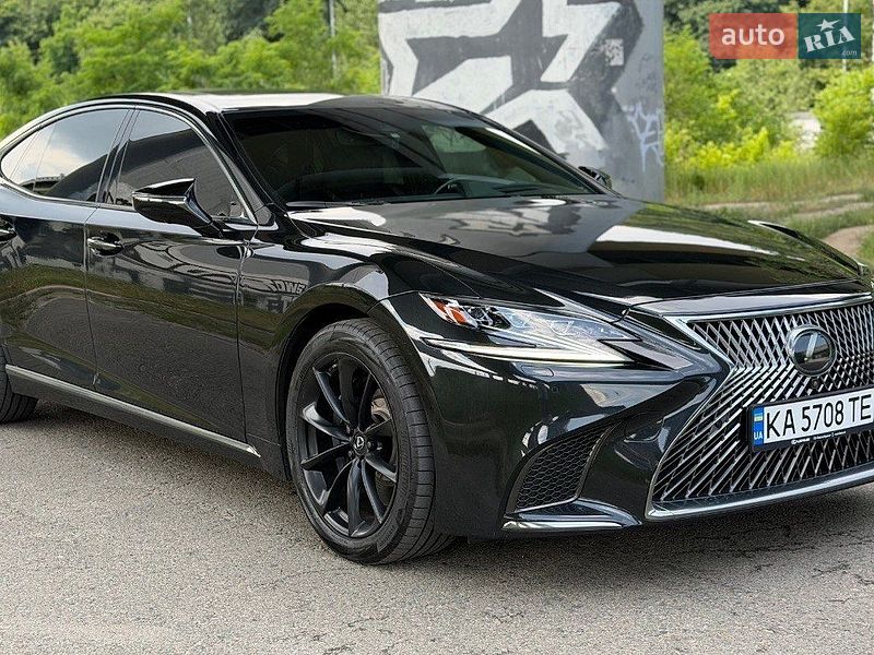 Седан Lexus LS 2018 в Киеве