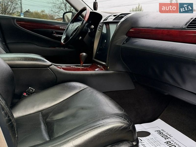 Седан Lexus LS 2007 в Хмельницком