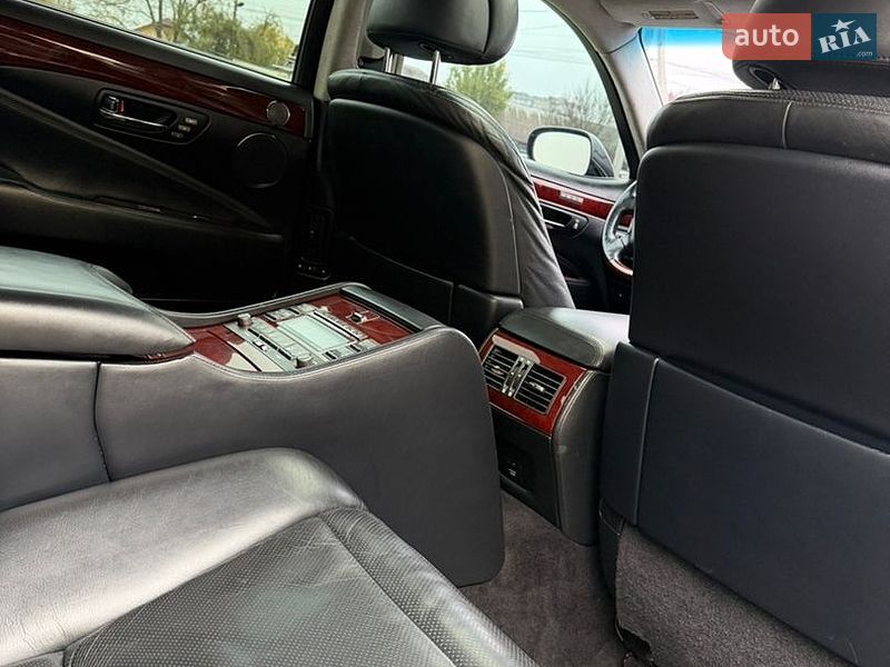 Седан Lexus LS 2007 в Хмельницком