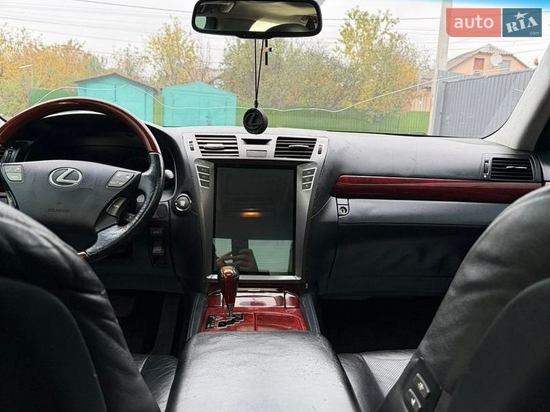 Седан Lexus LS 2007 в Хмельницком
