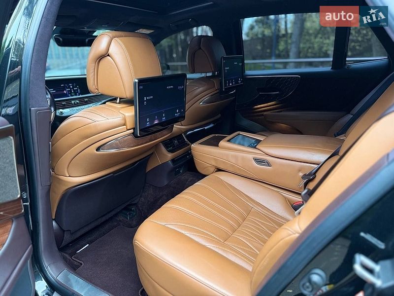 Седан Lexus LS 2018 в Києві