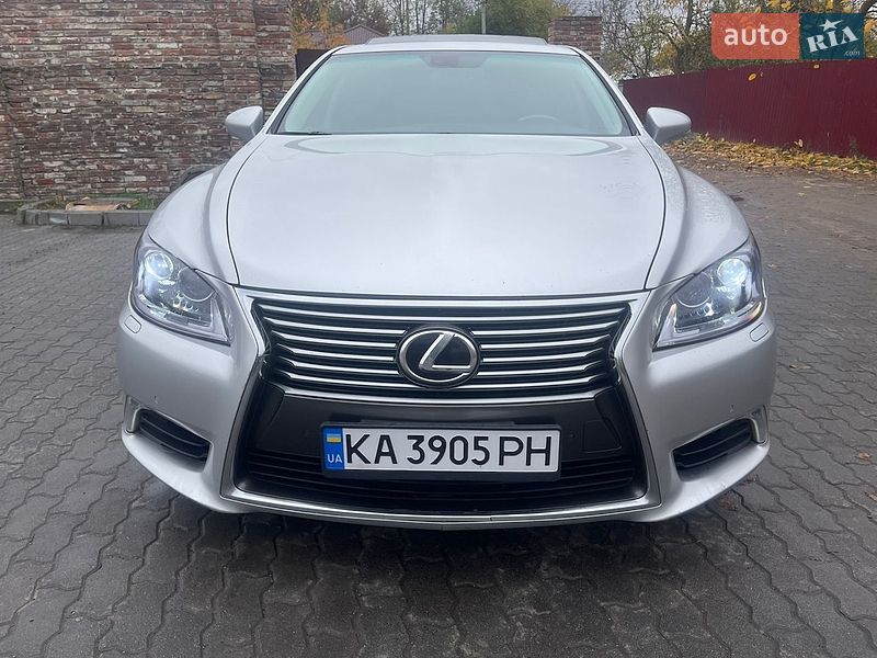 Седан Lexus LS 2013 в Львове фото 19 Седан Lexus LS 2013 в Львове