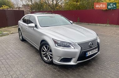 Седан Lexus LS 2013 в Львові
