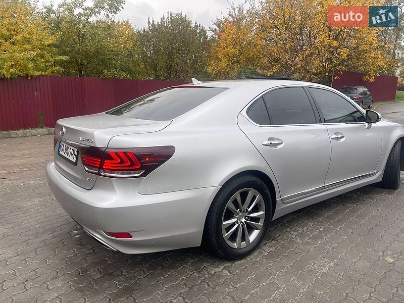 Седан Lexus LS 2013 в Львове фото 13 Седан Lexus LS 2013 в Львове