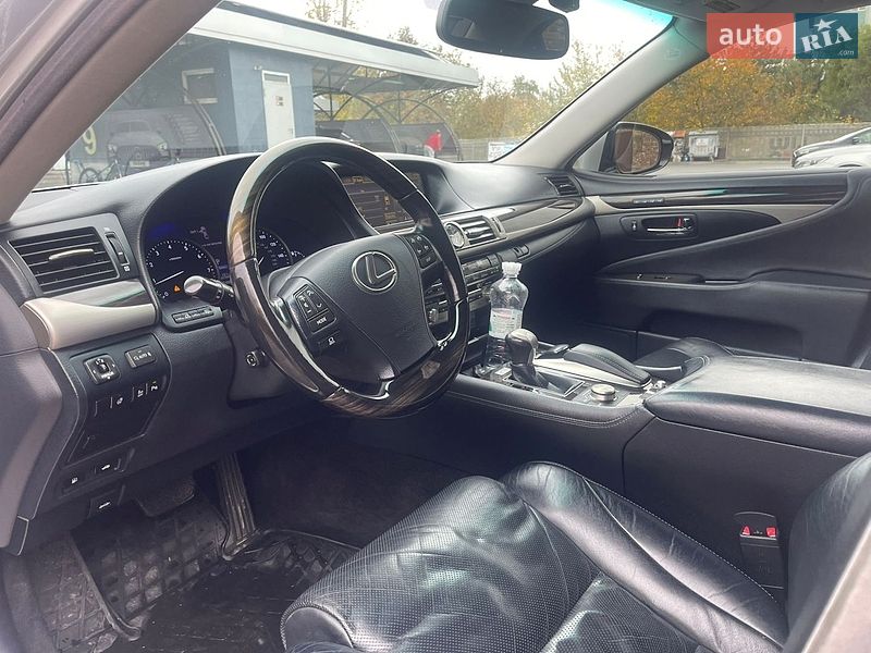 Седан Lexus LS 2013 в Львове фото 29 Седан Lexus LS 2013 в Львове
