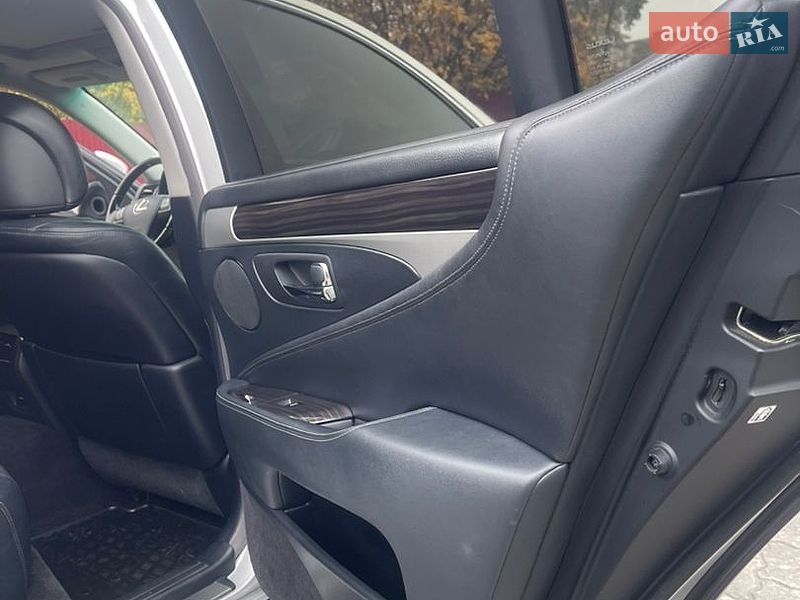 Седан Lexus LS 2013 в Львове фото 35 Седан Lexus LS 2013 в Львове