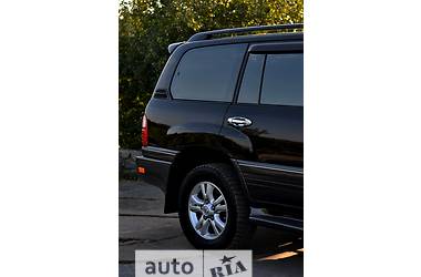 Внедорожник / Кроссовер Lexus LX 2003 в 