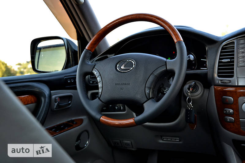 Внедорожник / Кроссовер Lexus LX 2003 в Житомире