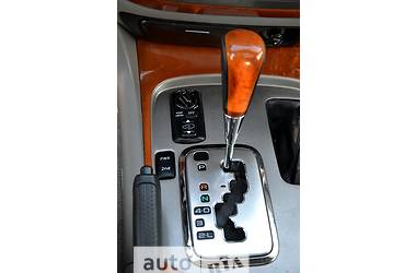 Внедорожник / Кроссовер Lexus LX 2003 в 