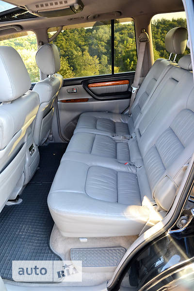 Внедорожник / Кроссовер Lexus LX 2003 в Житомире