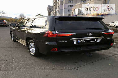 Позашляховик / Кросовер Lexus LX 2016 в Києві