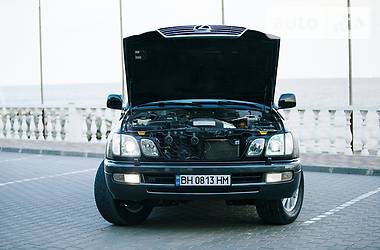 Внедорожник / Кроссовер Lexus LX 2006 в Одессе