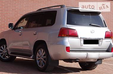 Внедорожник / Кроссовер Lexus LX 2011 в Одессе