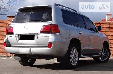 Внедорожник / Кроссовер Lexus LX 2009 в Одессе