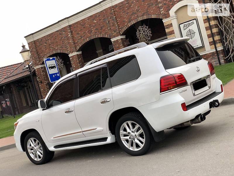 Внедорожник / Кроссовер Lexus LX 2008 в Киеве